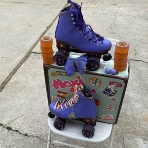 Moxi Periwinkle Beach Bunny Roller Skates